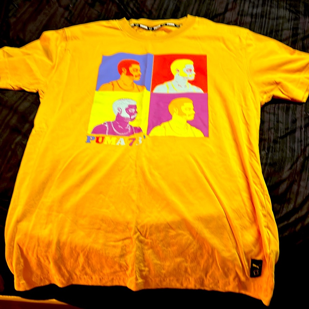 Men’s small Tshirt